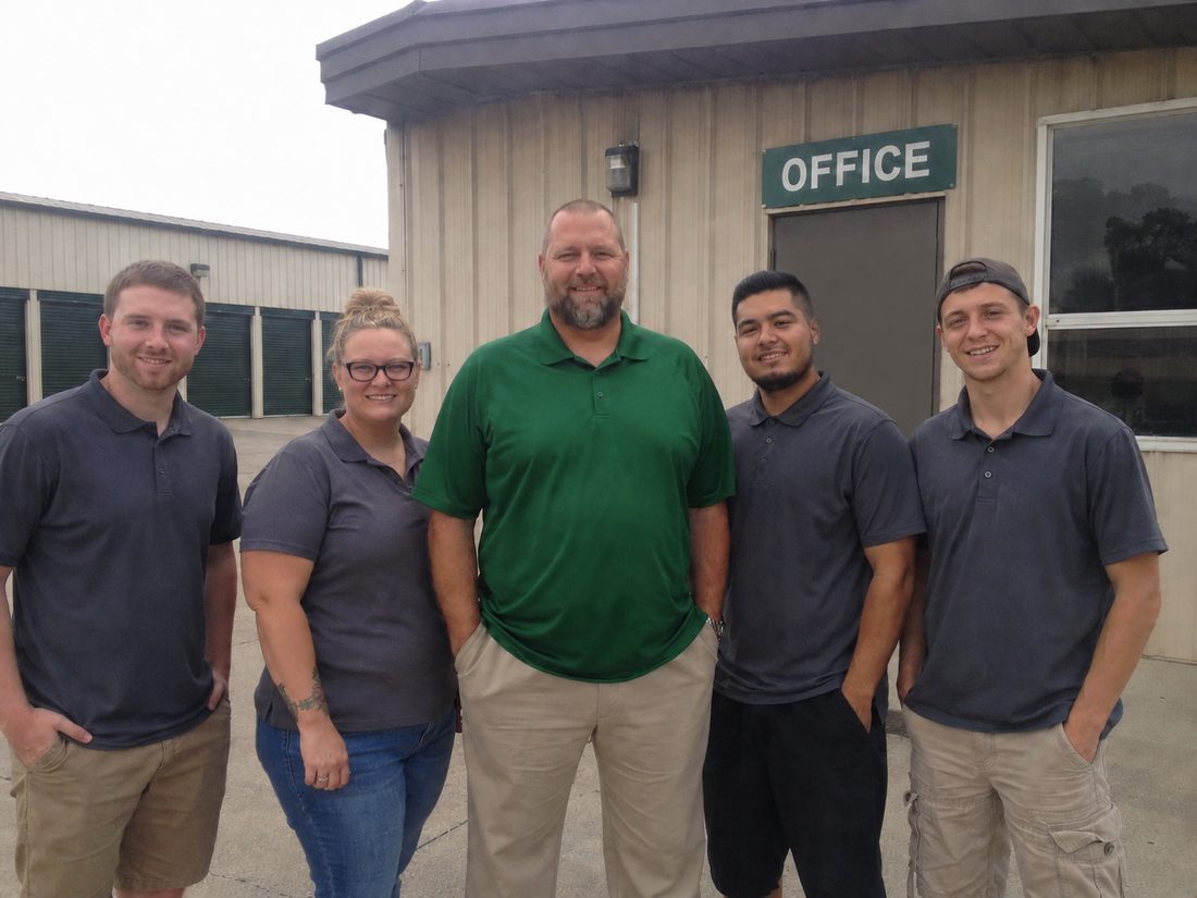 Pest control professionals in Canton, OH